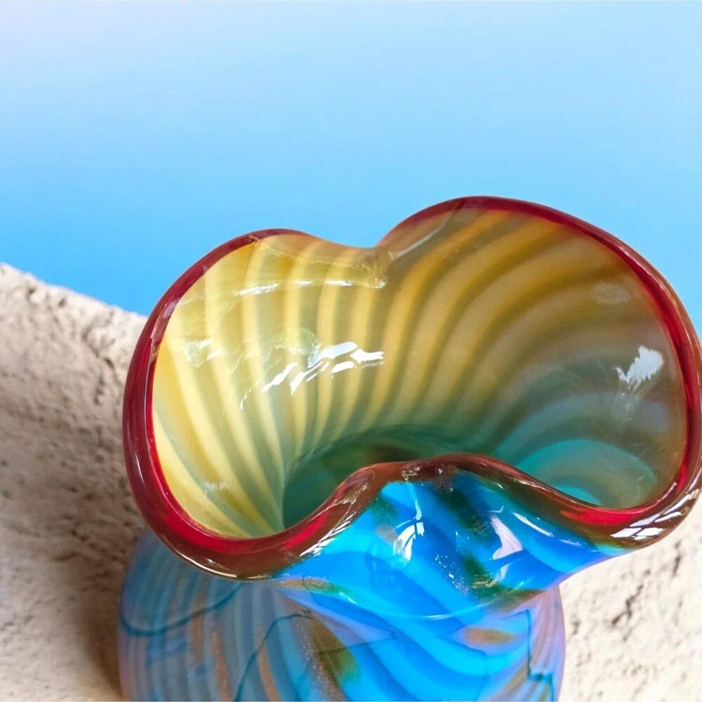 Murano Art Glass Vase 18.75